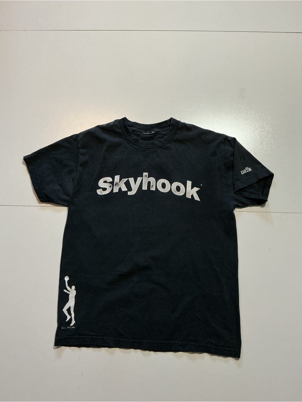 Kareem Abdul Jabbar Skyhook Kar33m Basketball Signature Black Graphic T-Shirt